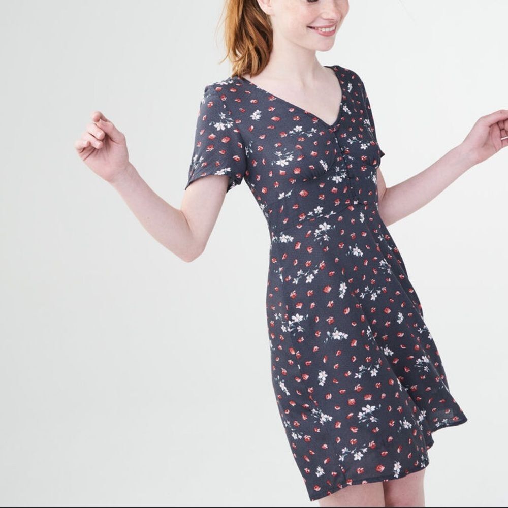 Aeropostale Gray Floral Summer Dress Size Medium